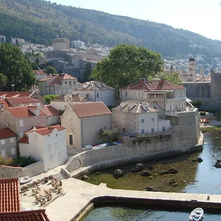 Lovrijenac بيت ضيافة دوبروفينك