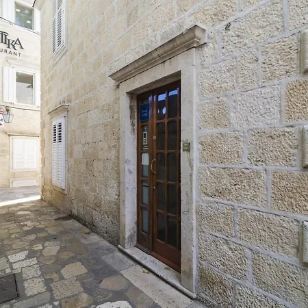 بيت ضيافة Lovrijenac 3*